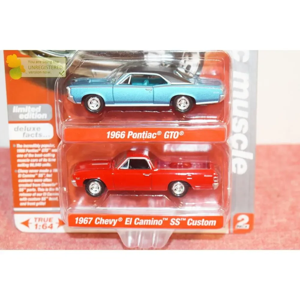 Auto World Deluxe 1967 Chevy El Camino SS & 1966 Pontiac GTO 1:64 Scale